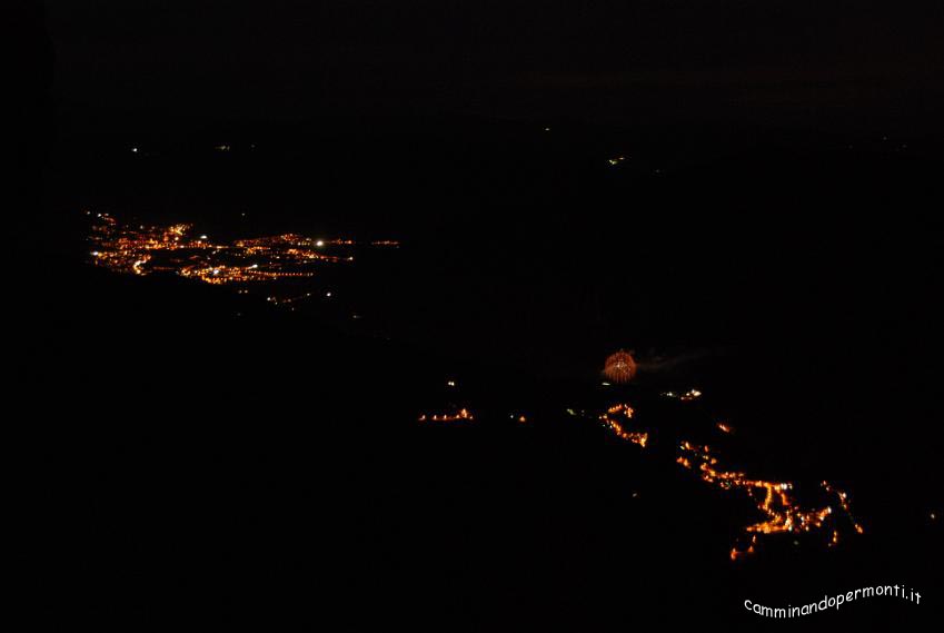79 Fuochi d artificio a Ponte Nossa.JPG